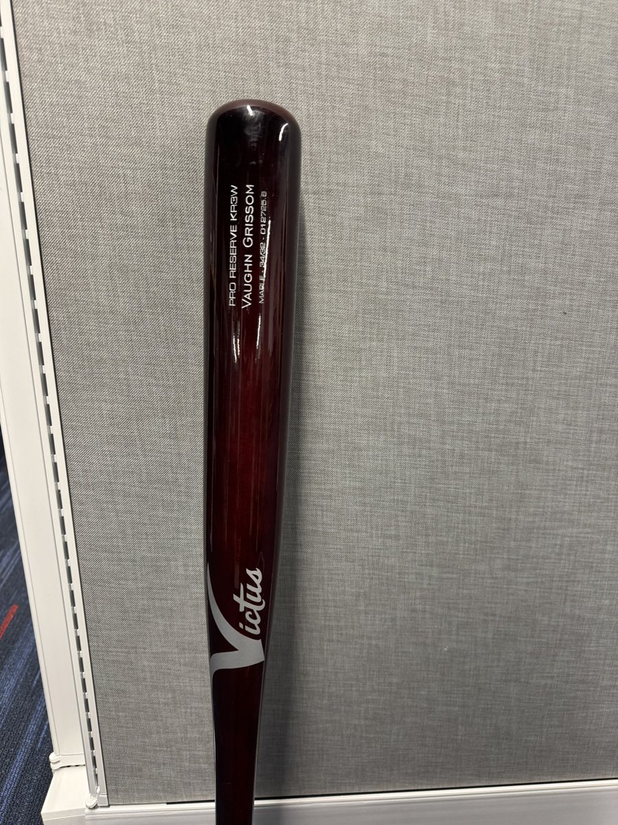 WooSox's tweet image. We have a pretty sleek Vaughn Grissom bat we need off our hands! Who wants it? 🎁 #WooSoxWishList 

RT for a chance to win!