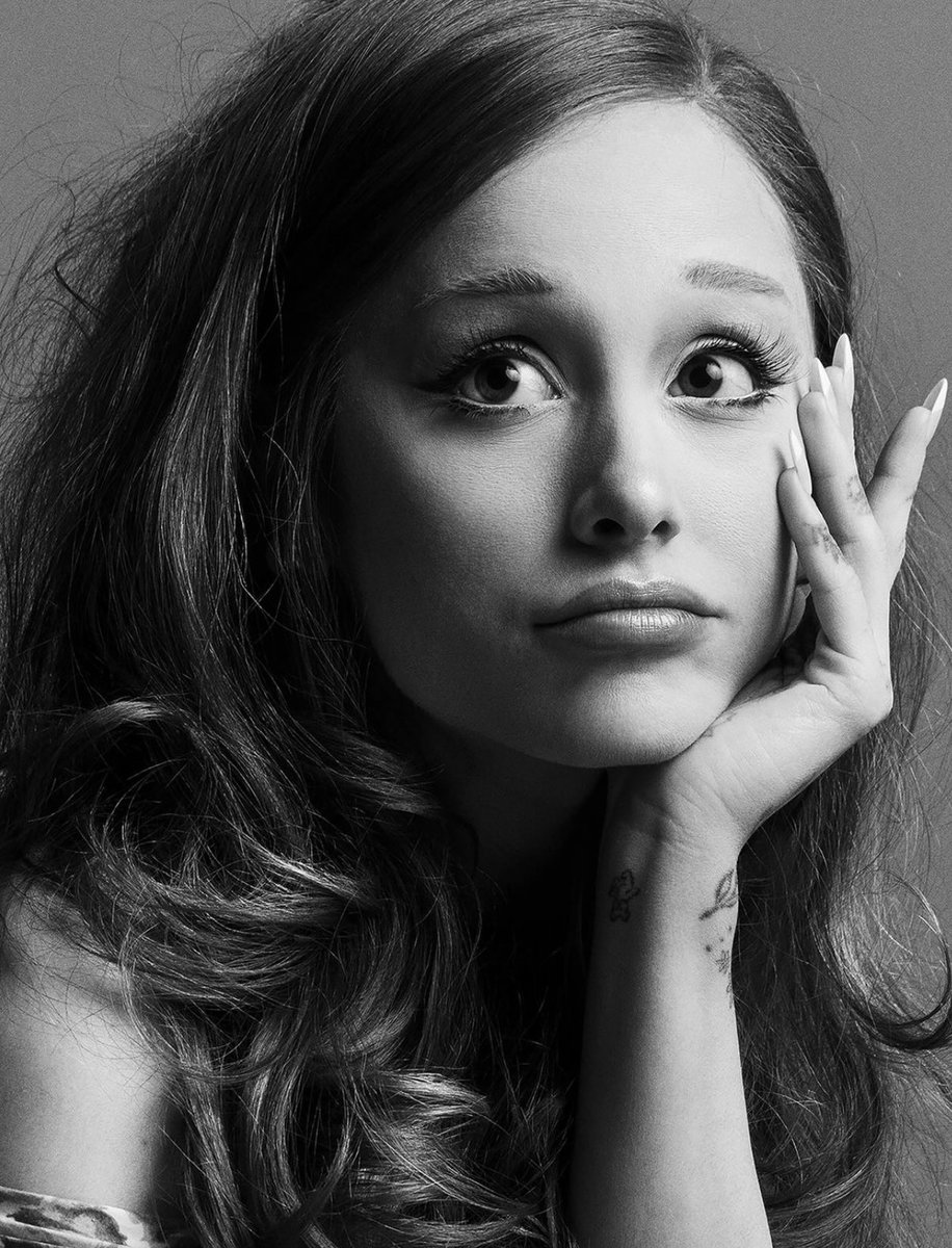 larispov's tweet image. this might be her best picture