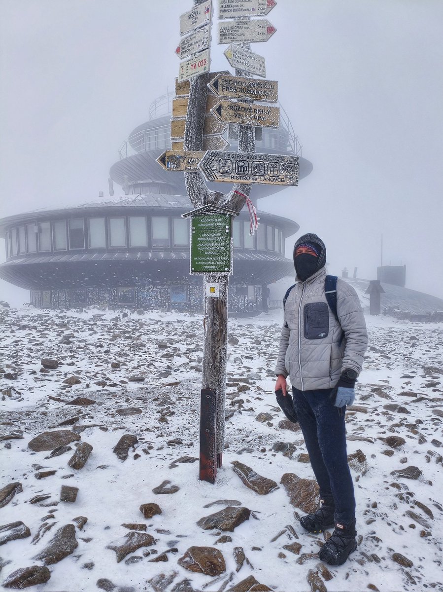 Marek Wachnik tweet media