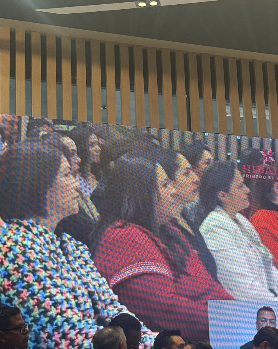 notiface__'s tweet image. 🔴🎥 #EnVivo | El gobernador #JulioMenchaca preside la inauguración de la Semana Mujer #MiPyME. @Sedeco_Hgo 

facebook.com/share/v/1JHxyQ…