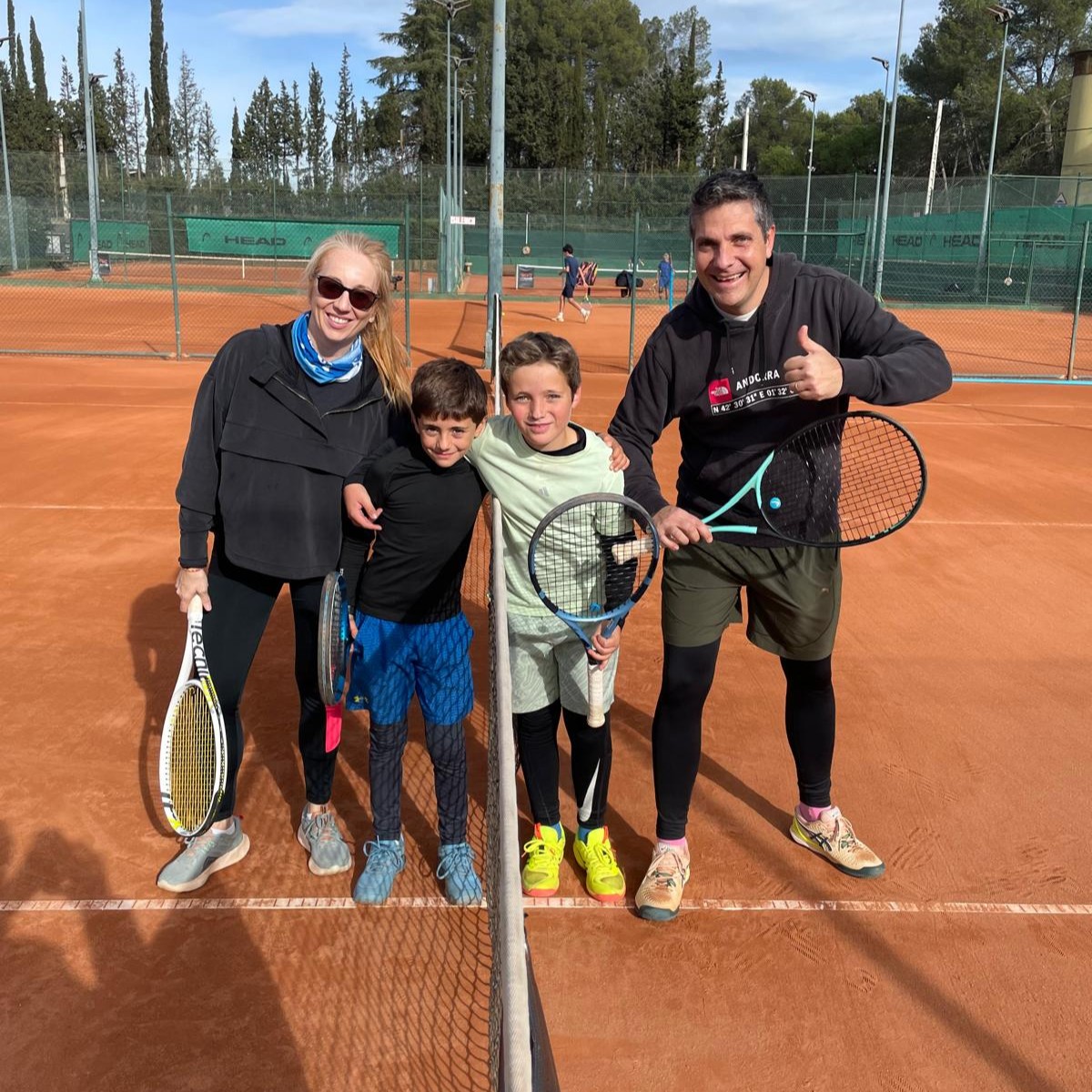 🥎 Quina jornada tan especial! Ahir vam viure la 3a edició del Pares i Fills – In Memoriam Yolanda Canto, amb 38 parelles i un ambient esportiu i familiar espectacular.

📷 No et perdis les fotos ni el quadre d’honor amb tots els campions i finalistes:

postly.app/4EAX