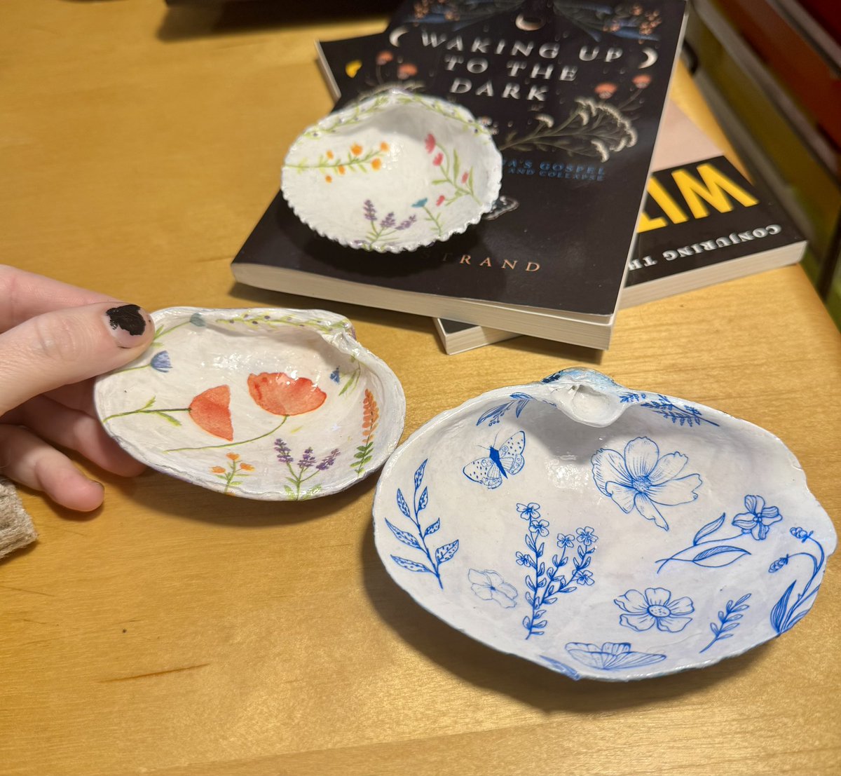 Laura Greenbriar - The Cottage Witch tweet media