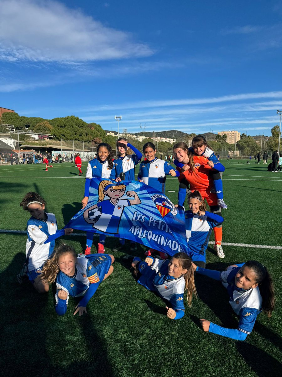 FutBaseCES's tweet image. 👏🏻 Espectacular jornada dels 𝗔𝗟𝗘𝗩𝗜𝗡𝗦 𝗙𝗘𝗠𝗘𝗡𝗜𝗡𝗦!

✅ Plena de victòries dels 4 alevins per signar un gran cap de setmana!

🔝 L’Aleví A i l’Aleví C són líders, mentre que l’Aleví B i l’Aleví D estan a la zona alta amb un gran nivell

#FutBaseCES
