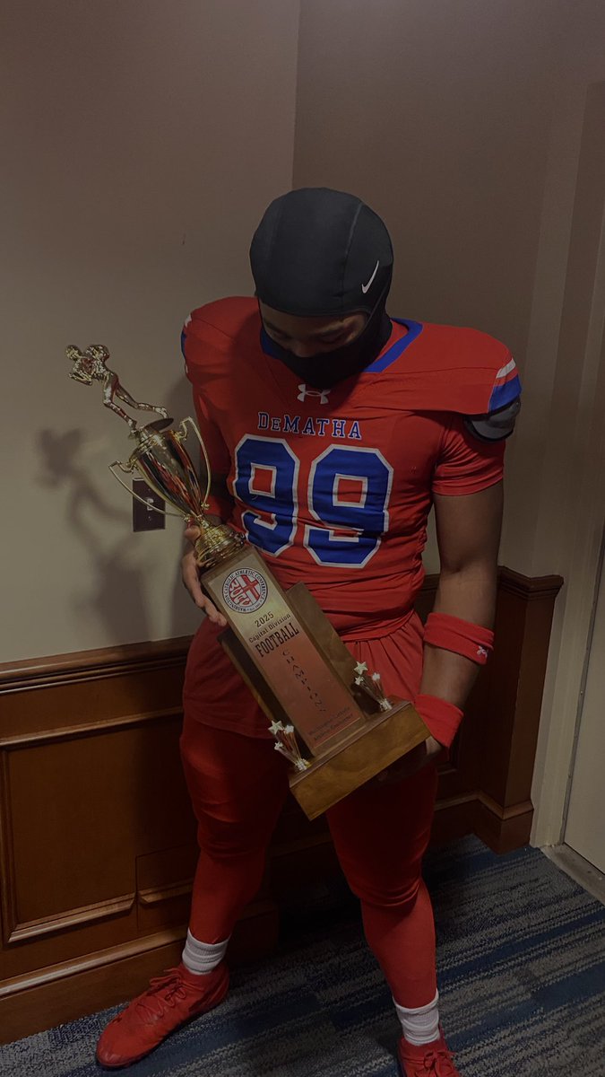 Nstevens_99's tweet image. 2x Champions!! #undefeated Great way to finish on to the next.