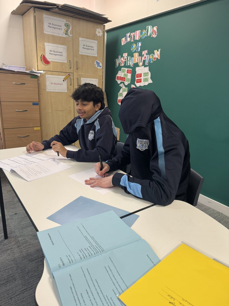 Mrs Nicholson tweet media