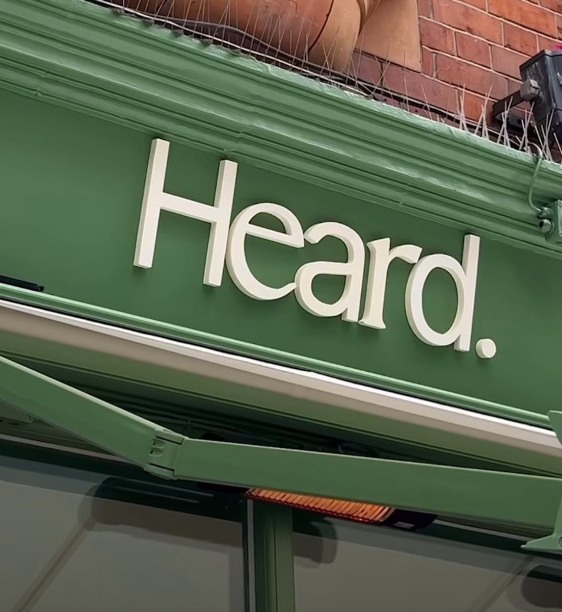 Boyddays's tweet image. #Goodevening .. trying a burger at Heard #Soho #Streetfood 🍔