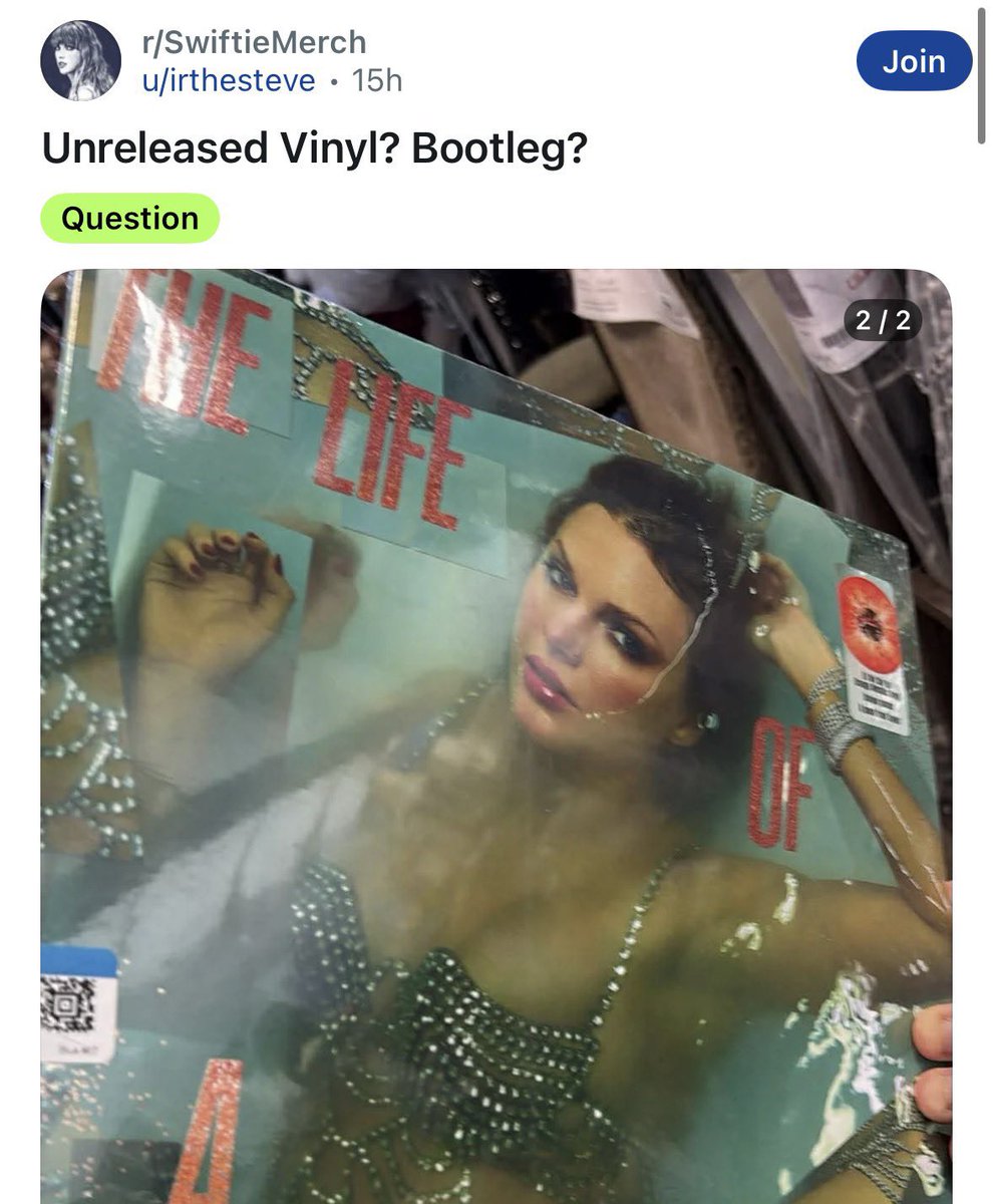 kubaswift's tweet image. Looks like it is the same cover 😭

The “Collectible double gatefold jacket with unique front and back cover” is on every single vinyl description. 

Still unsure why they went to all the effort of designing a new vinyl label only to….stop there👀