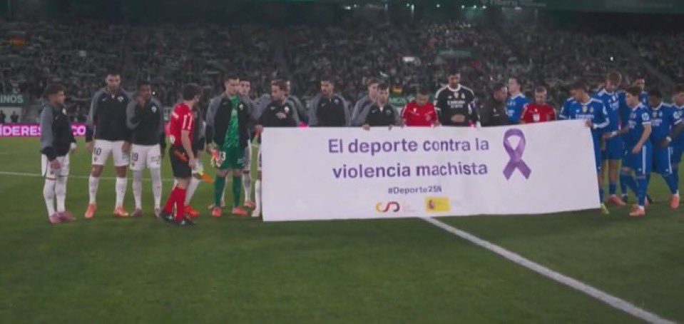 iratividal's tweet image. Esta semana es el Día Internacional de la eliminación de la violencia contra la mujer. Todos equipos de LaLiga se han sumado a la inicitaiva de recordar a las víctimas y sacar un mensaje. Detrás de esas pancartas estaban:

 -Thomas Partey: Acusado de cinco cargos de violación y…