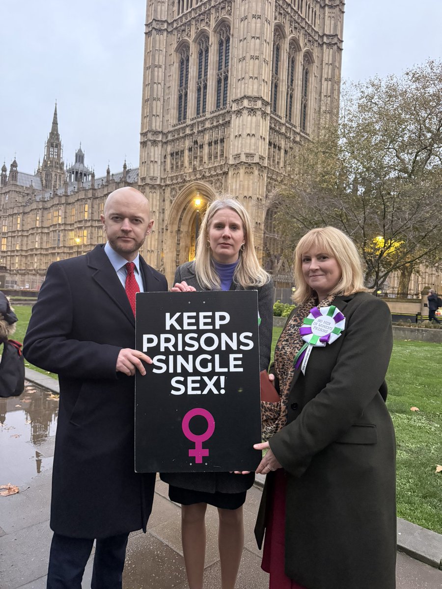 hartleythinking's tweet image. The Supreme Court Judgment is clear. WHY are there still men in women’s prisons? #TheLawIsTheLaw 

#KeepPrisonsSingleSex @NoMinWPrisons @Rebecca_SPaul @RosieDuffield1 @Jonathan_Hinder