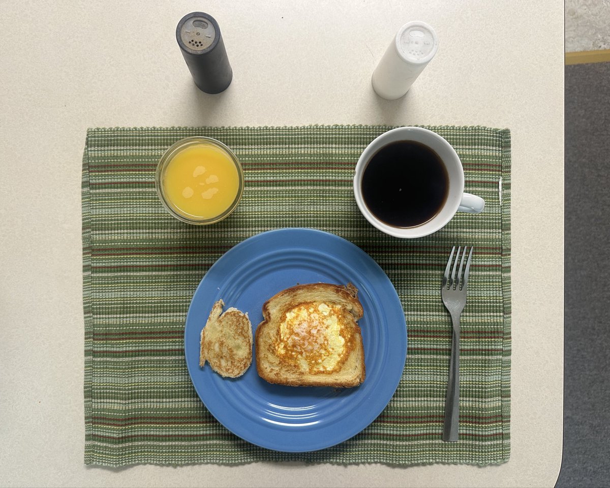 afieldofviolets's tweet image. On my 😧 shit  #EggInAHomo #SayCheese