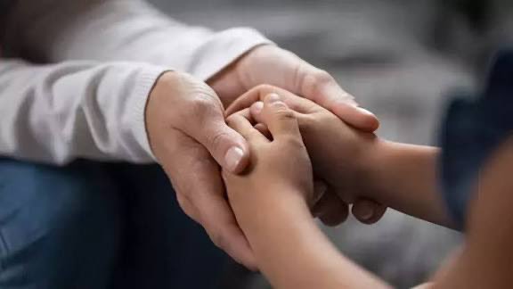 CitizenMediaFR's tweet image. 🚨🇫🇷👶 ALERTE INFO

En 2024, en France, 614 BÉBÉS DE 0 À 2 ANS ont été pris en charge dans des unités médico-judiciaires après DES VIOLENCES SEXUELLES.  

Derrière ce chiffre officiel, il y a des milliers d’autres cas qui ne seront jamais signalés. 

La Ciivise estime que 160 000…