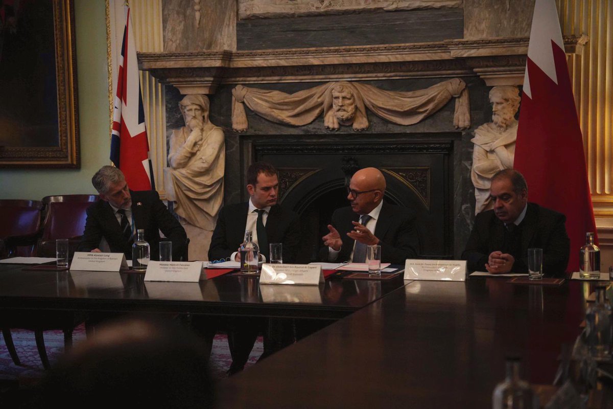 bahdiplomatic's tweet image. وزير الخارجية يترأس وفد مملكة البحرين في  الحوار الاستراتيجي الثاني بين مملكة البحرين والمملكة المتحدة 

bit.ly/3LY9PPN