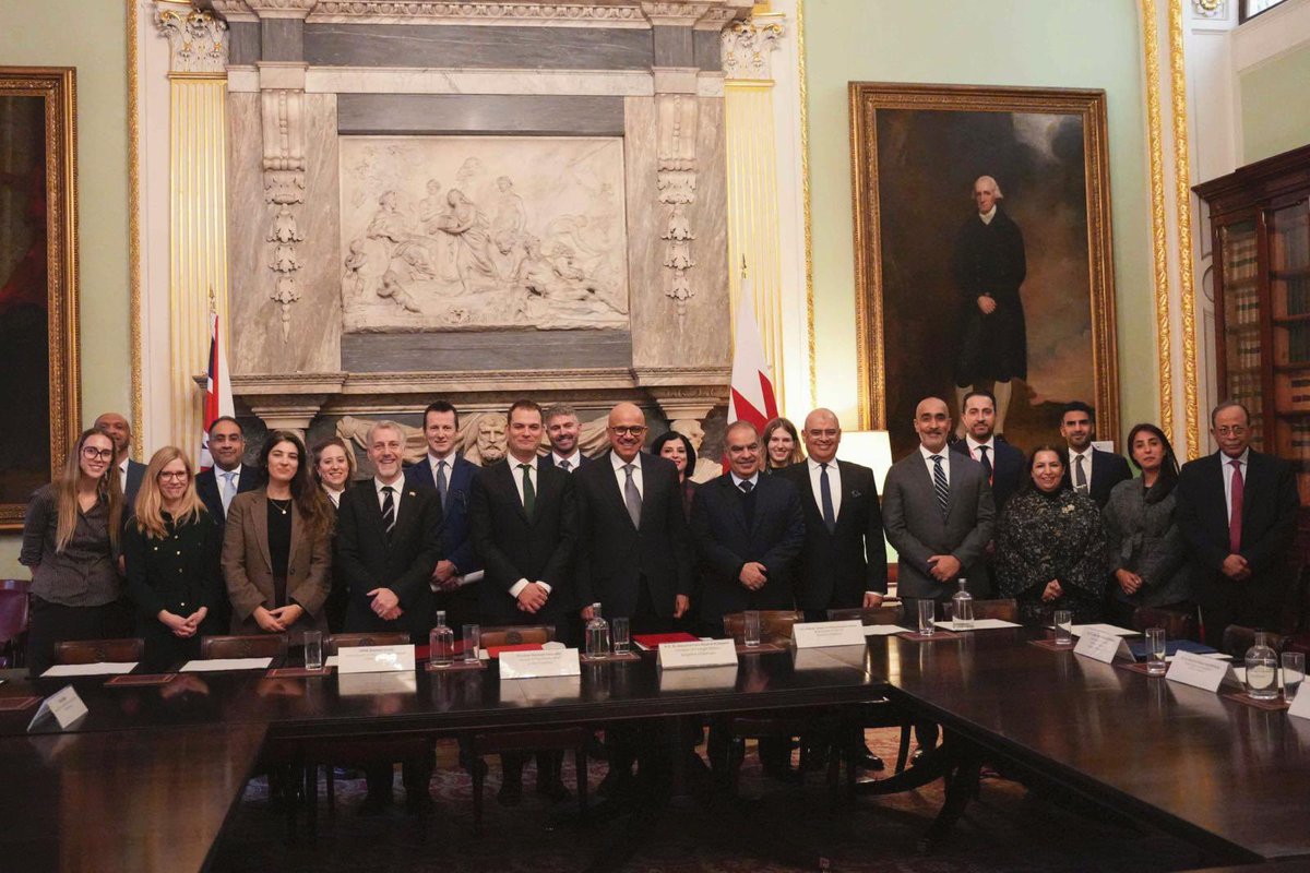 bahdiplomatic's tweet image. وزير الخارجية يترأس وفد مملكة البحرين في  الحوار الاستراتيجي الثاني بين مملكة البحرين والمملكة المتحدة 

bit.ly/3LY9PPN
