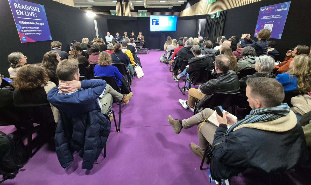 cafepedagogique's tweet image. Travailler à une pédagogie de l’Intelligence Artificielle Générative à l’école : une table ronde du Café pédagogique à #EducatechExpo cafepedagogique.net/2025/11/24/ia-…