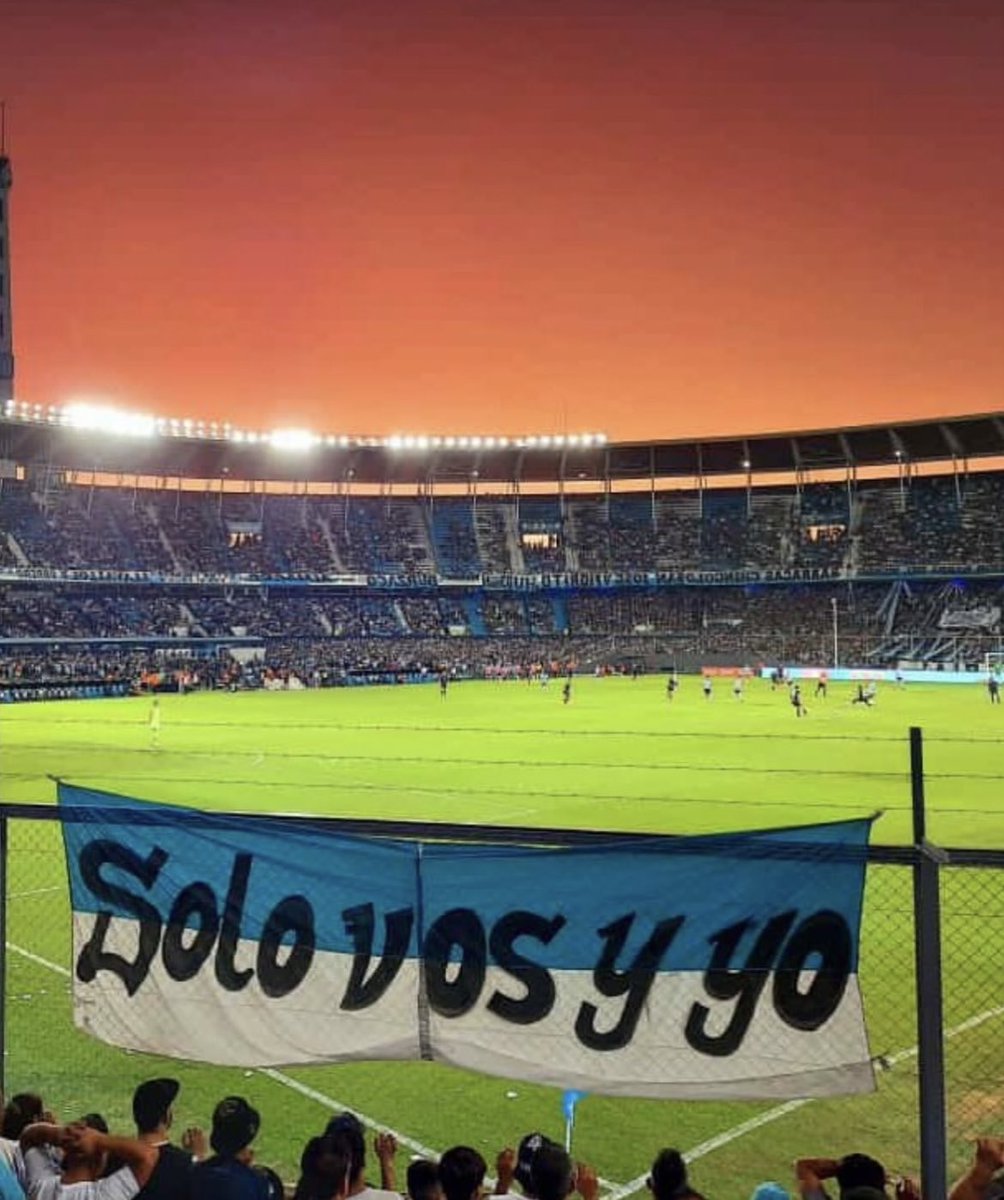 Solo vos y yo comprendemos este amor