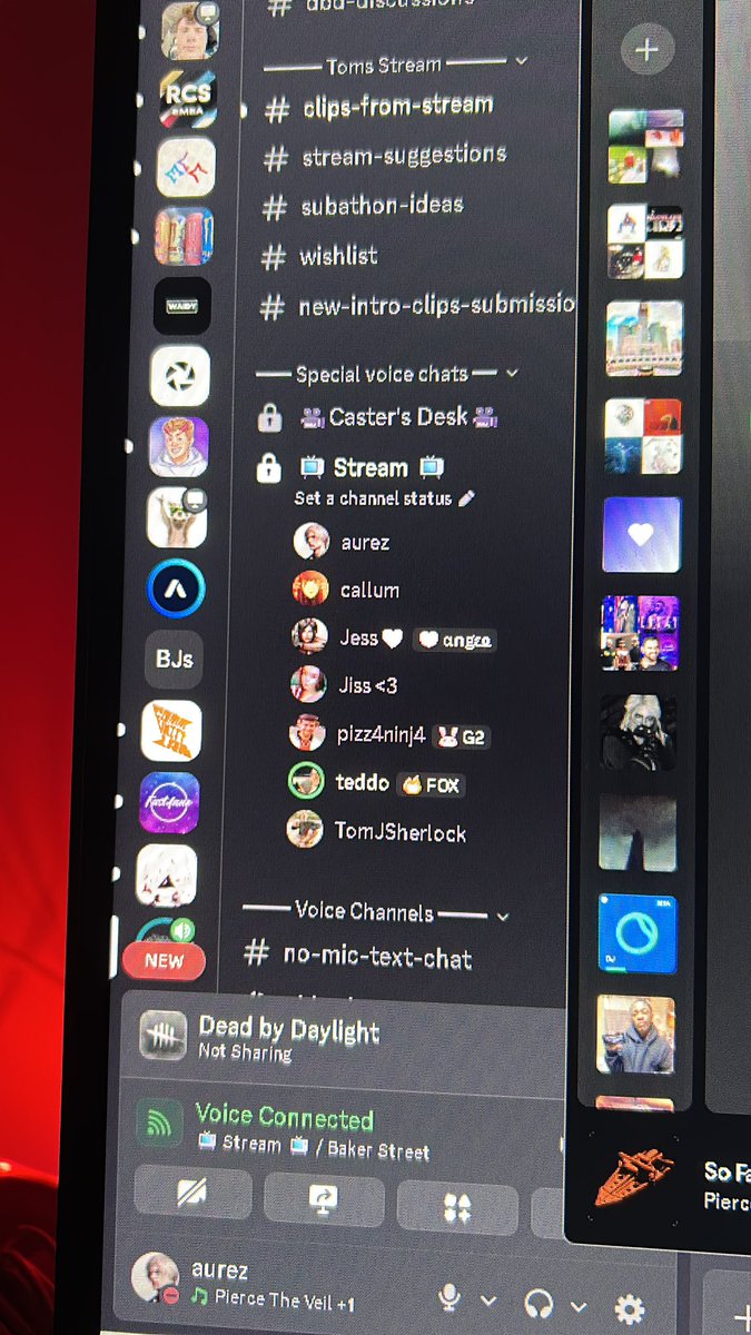 aurezidc's tweet image. Siege players reunite on DBD 😭😭