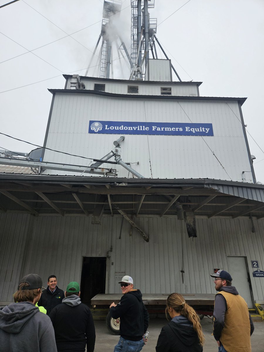 ForrestLang78's tweet image. Excellent tour of the @LvilleEquity last week with my Equipment Management class. @osuati students got to hear from @CFAES_OSU alumni Jon Spreng who leads this independent cooperative. 1 of 3 single location CO-OPs left in Ohio!
#CFAES #ATI #OhioState