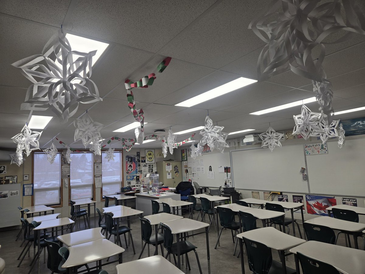 As Advent approaches,  we <a href="/StPiusXOCSB/">St. Pius X High School</a> preparing our classrooms and our hearts to receive the King of Kings. The reason for the season. Merry #Christmas