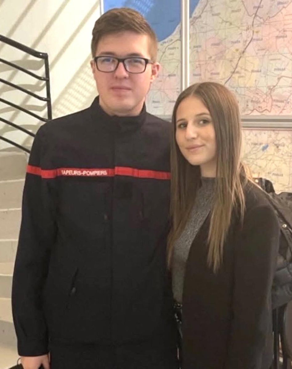 Il n’avait que 25 ans. C'est avec une grande tristesse que nous apprenons le décès du jeune sapeur-pompier Mathieu Cornu, alors qu’il tentait de porter secours.

Sa petite amie Manon souhaite lui rendre hommage.

Ne jamais oublier. 🖤