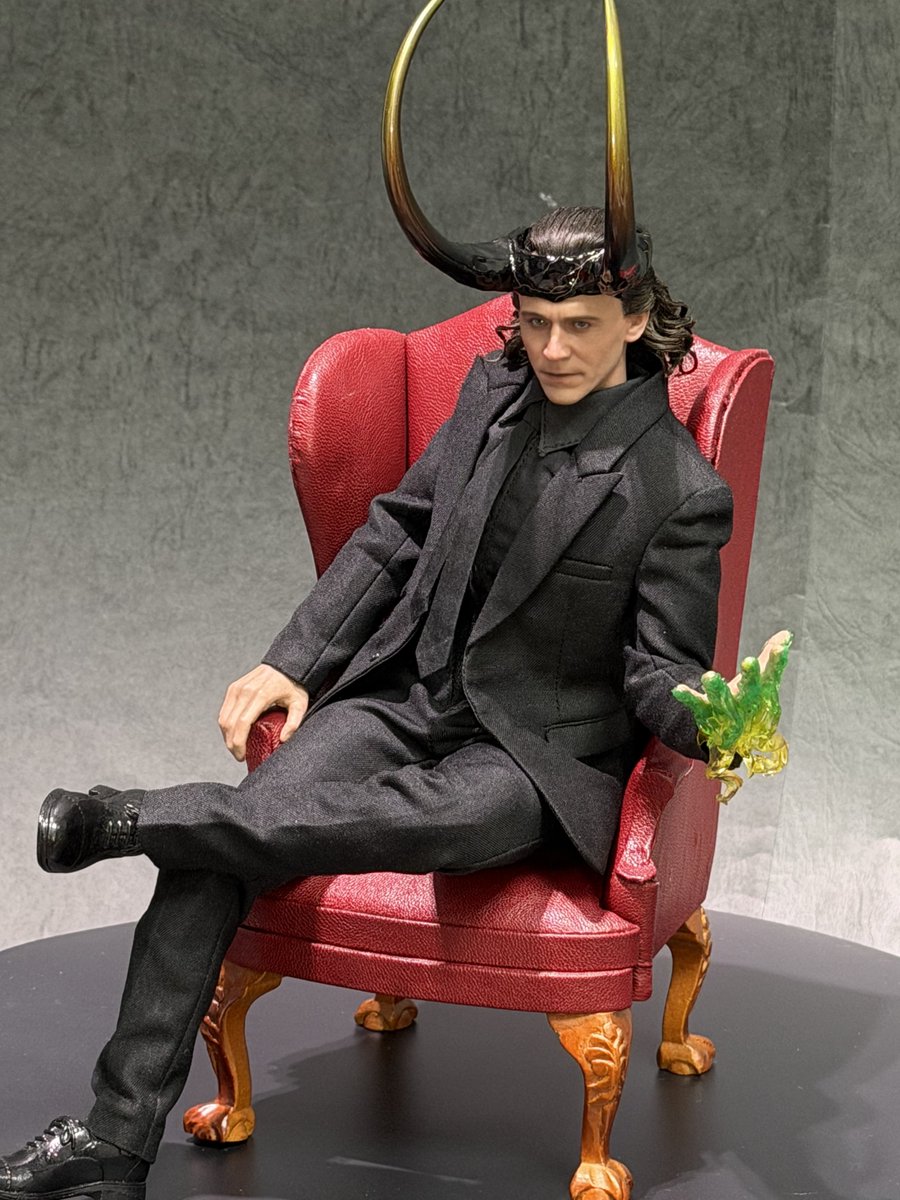 6thscale_KaWu's tweet photo. New arrival and unboxing!
Hot Toys DX41AE Loki - God Loki (Artisan Edition)
Part 9
P.S. 3rd party chair and suit.
#GodLoki #Loki #MarvelStudios #Marvel #HotToysCollectibles #SixthScale #HotToysExclusive https://t.co/dYYQazt9QU