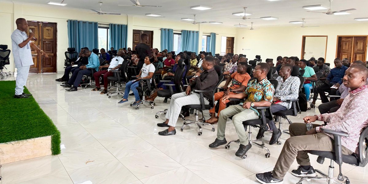 IRC_Ghana's tweet image. Ahafo RCC &amp;amp; @IRCWASH trained 63 district officers on WASH monitoring &amp;amp; mWater to drive evidence-based planning for 2025. Together, we’re building stronger systems for sustainable services.
#SDG6 #WASH #DataMatters #AhafoRegion #ServiceMonitoring #SystemsStrengthening