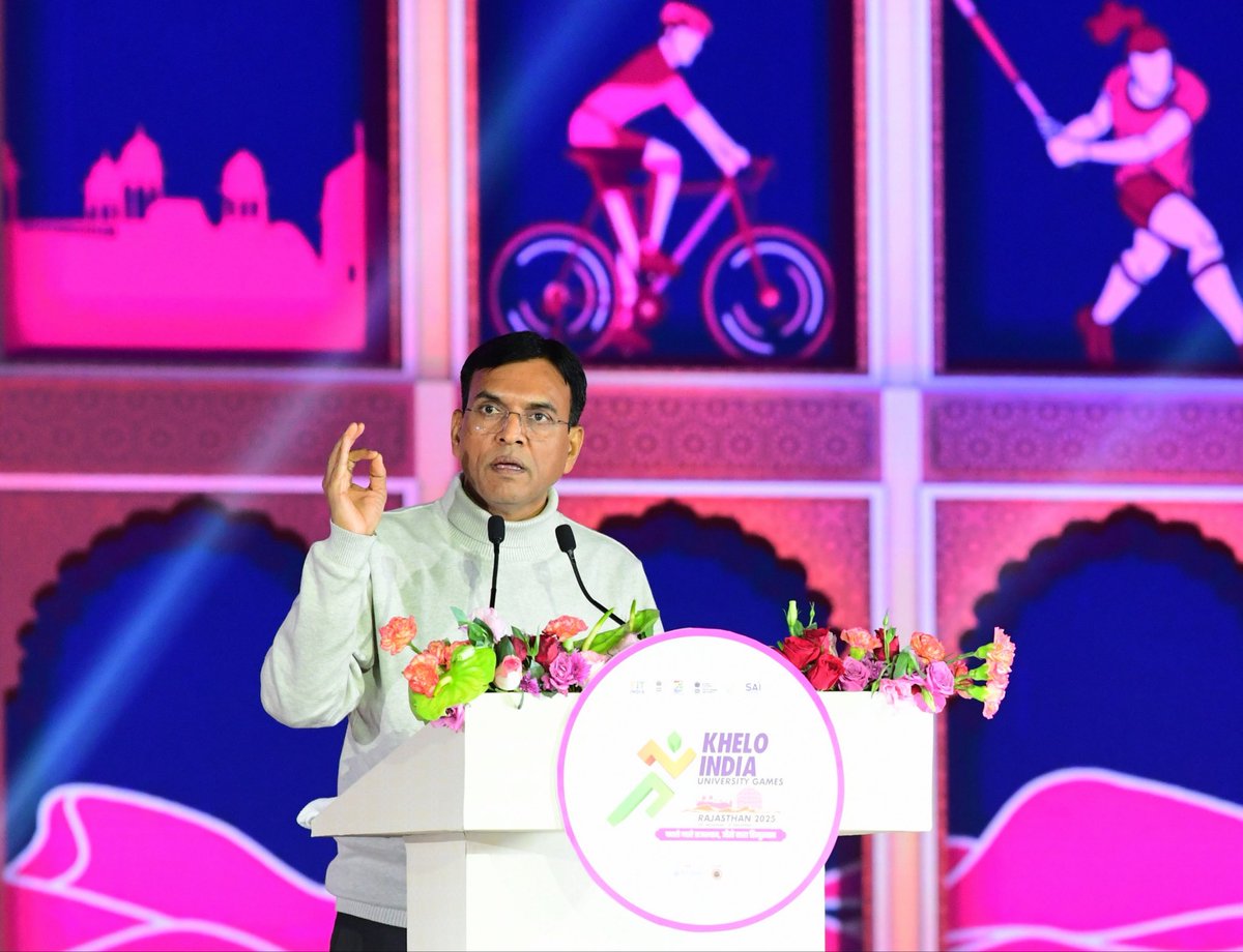 mansukhmandviya's tweet image. खेलेगा भारत, खिलेगा भारत!

आज राजस्थान में खेलो इंडिया यूनिवर्सिटी गेम्स 2025 के उद्घाटन में मुख्यमंत्री श्री @BhajanlalBjp जी के साथ शामिल हुआ।

प्रधानमंत्री श्री @NarendraModi जी के विजन के अनुसार, हम युवाओं की खेल प्रतिभा को नई ऊँचाइयों तक पहुँचाने और भारत को स्पोर्ट्स…