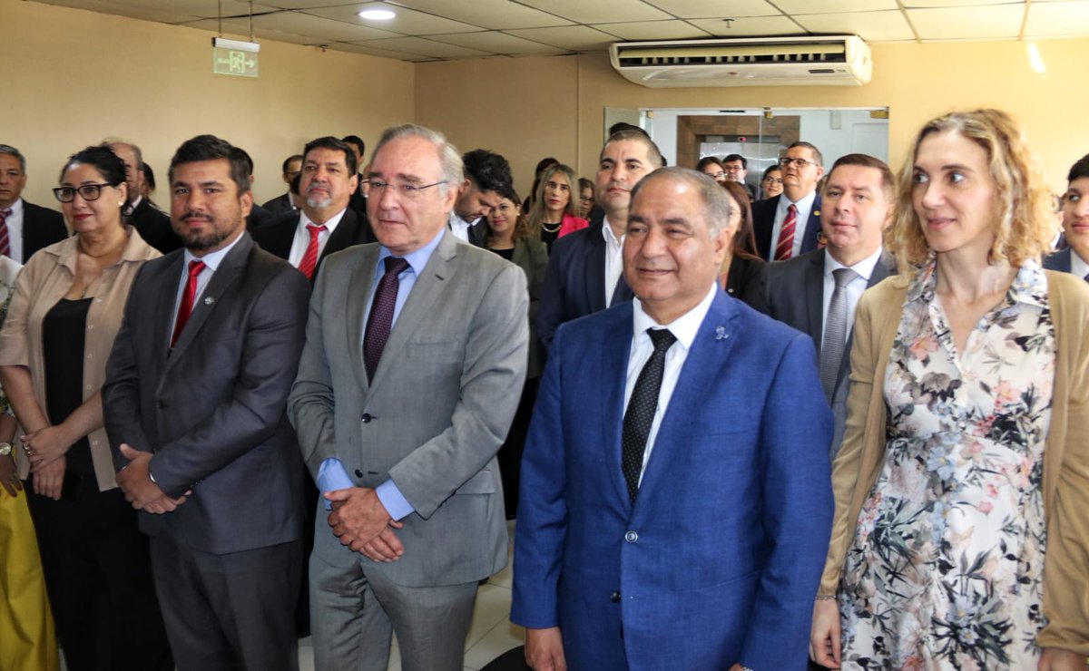 MDP_py's tweet image. También participaron representantes de @AECIDPARAGUAY, encabezados por Juan Pita y Mar Humberto, junto con la Directora Ejecutiva del @cej_py, María Victoria Rivas, quienes resaltaron la importancia de fortalecer un servicio esencial para personas en situación de vulnerabilidad.