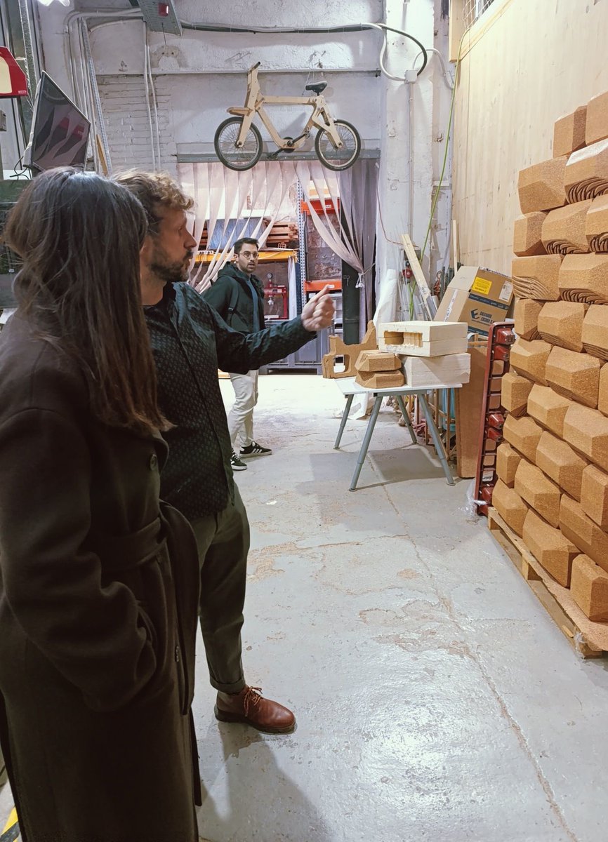 futurecork tweet media