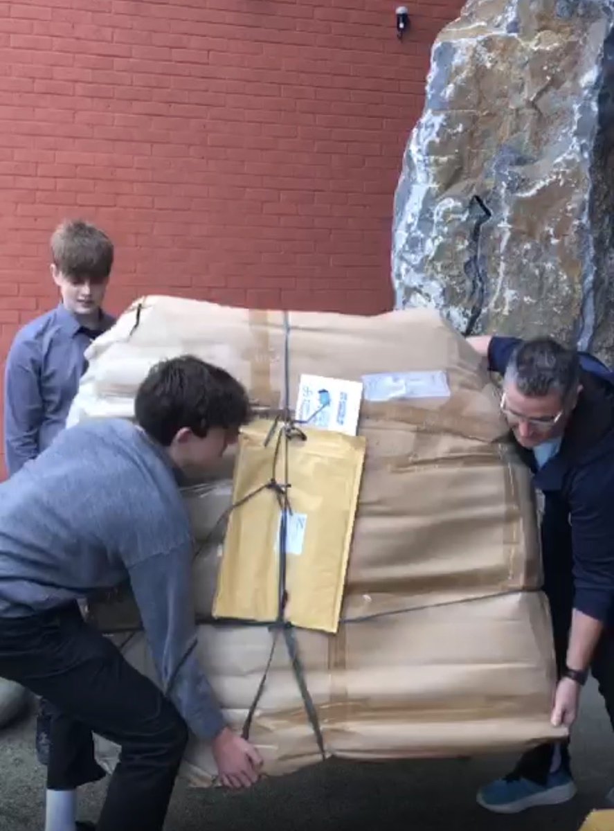 Clonkeen College tweet media