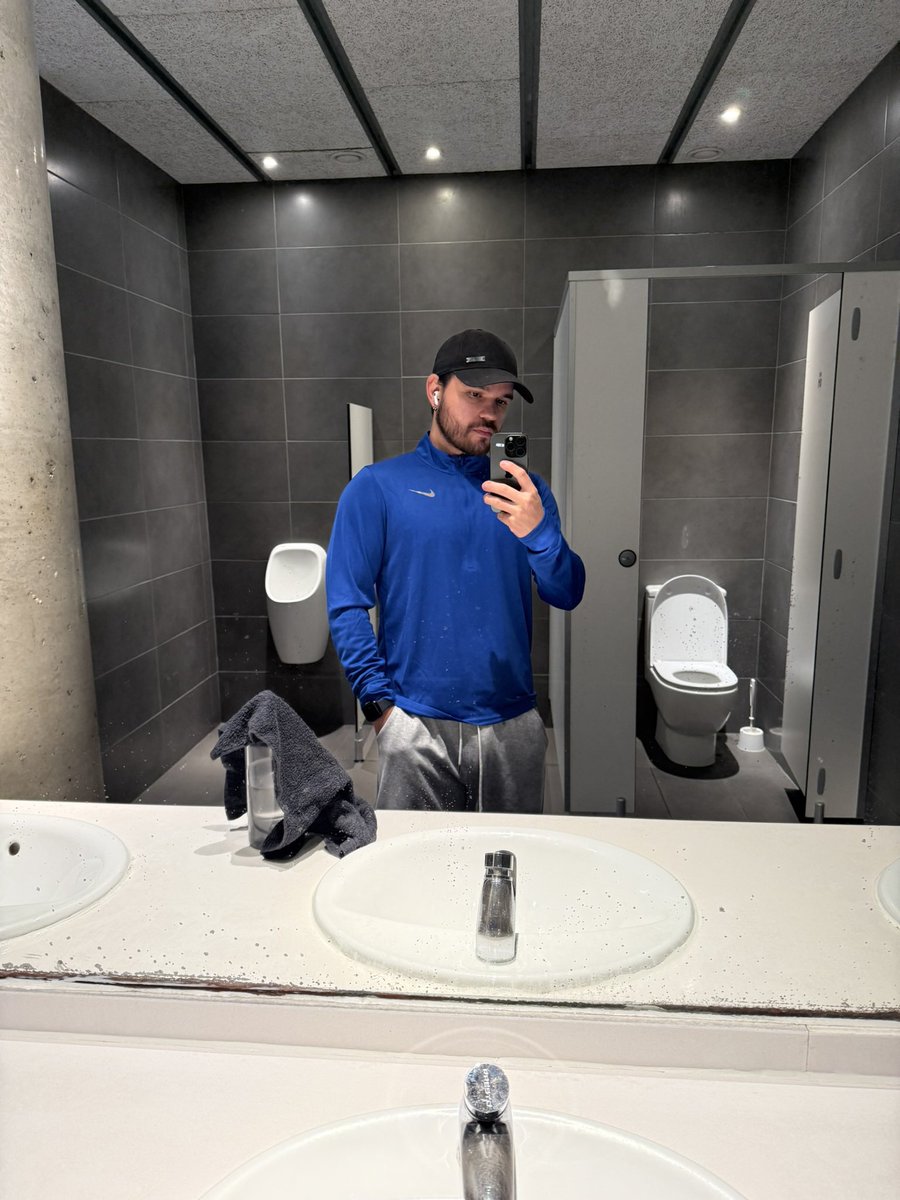 Espejo del baño del gym