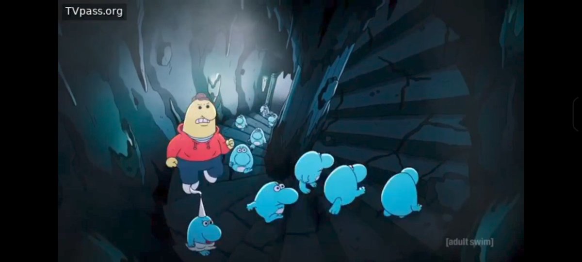 Let_usGlid2hell's tweet photo. @AriTheAriGuy When running up the stairs Charlie was behind the princess with the king following behind 🤣🤣 https://t.co/Sn1yJl1sAH