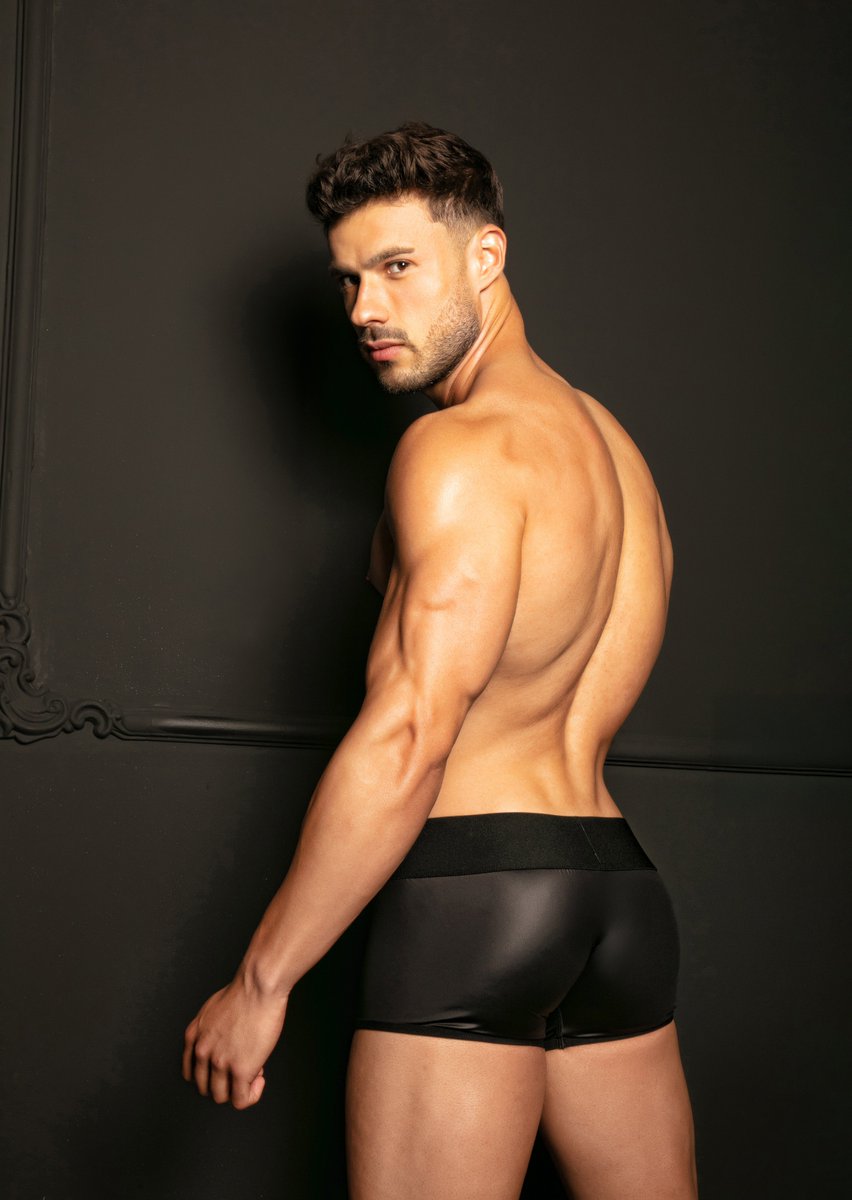 woh_underwear's tweet image. Friday fit: Unlocked! 😈
Sergio is owning the night in our 𝓝𝓲𝓰𝓱𝓽 𝓤𝓷𝓲𝓿𝓮𝓻𝓼𝓮 Trunk! Party boys, y’all ready? ❤️‍🔥

Shop the full collection now!
🔗Link in bio
_________________

📸 – @joancrisol 
👤 – Sergio