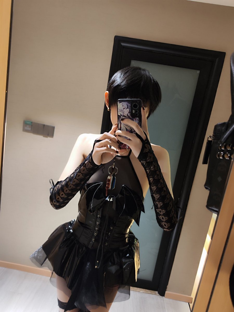 Sissycocoiiii's tweet photo. 老公呢？谁知道我老公在哪......#男娘rbq #四爱男受 https://t.co/EKZaQcH1VT
