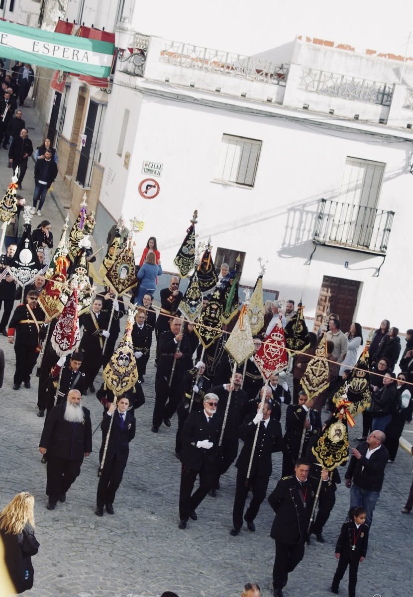 En el día de ayer, estuvimos en la 𝗜𝗜 𝗷𝗼𝗿𝗻𝗮𝗱𝗮 𝗱𝗲 𝗽𝘂𝗲𝗿𝘁𝗮𝘀 𝗮𝗯𝗶𝗲𝗿𝘁𝗮𝘀 organizada por los compañeros de la <a href="/MusicalStmo/">A.Musical Stmo Cristo de la Antigua</a> de 𝗘𝘀𝗽𝗲𝗿𝗮.

Convivencia, compañerismo y música, mucha música, bajo la protección del Santo Cristo de la Antigua.

Gracias por todo