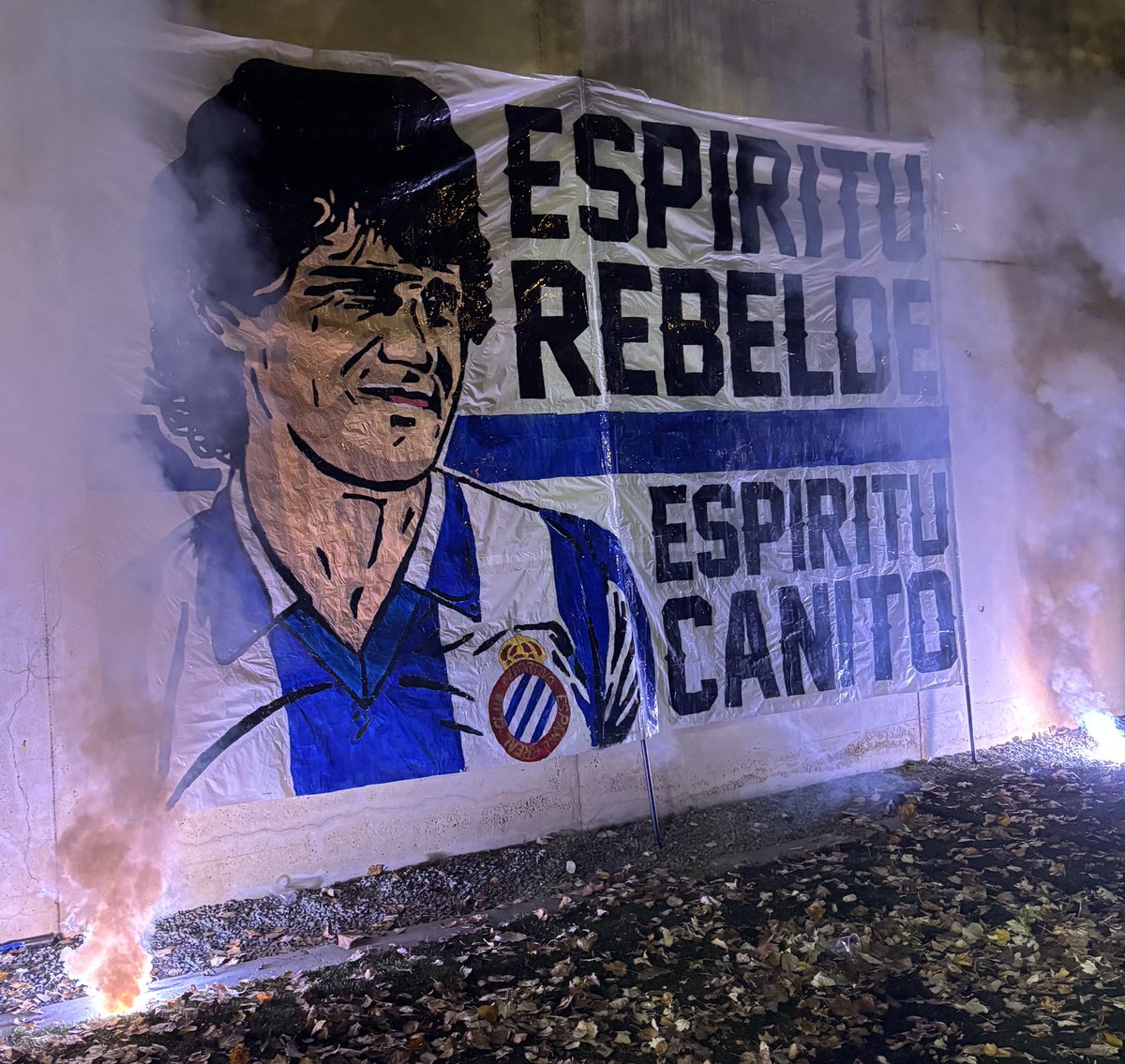 theunityrcde's tweet image. ETERNO CANITO.