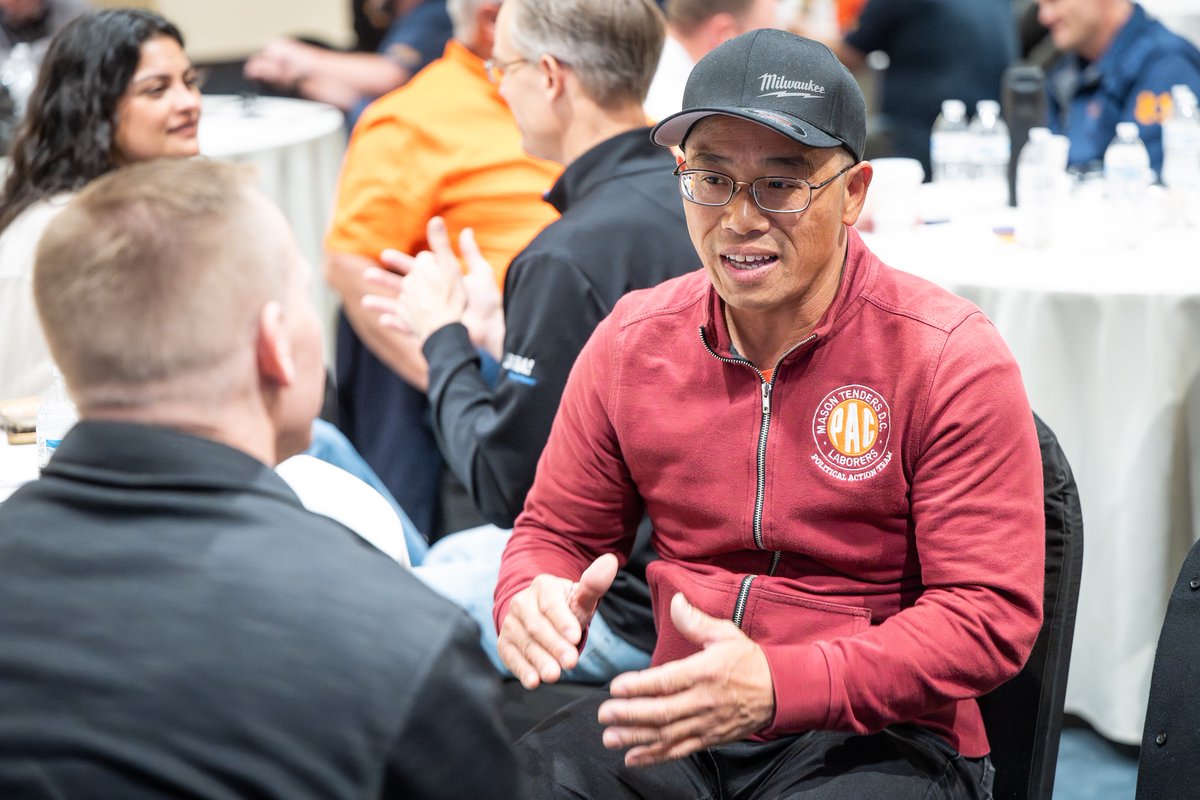 local79nyc's tweet image. Proud to participate in the @LIUNA #LaborersRising conference in Chicago which included our very own Brigade Captain Xiongwei Jin, V.P. @whosescity, MTDC Business Manager Dave Bolger, MTDC Field Representative Justice Favor, GNY-LECET Director Karla Cruz &amp;amp; many more.

#LiUNA #1U