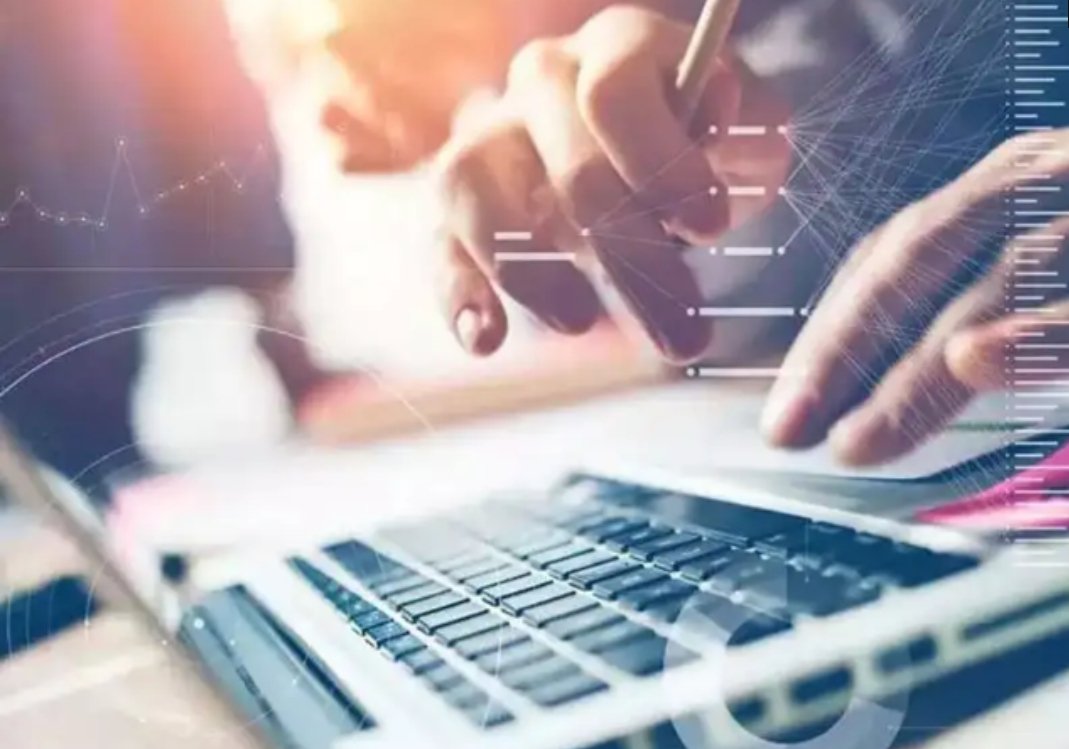 PremRaj81800354's tweet image. Equity #benchmarks ended lower as #Nifty fell below 26,000 amid caution over delays in the US-India trade deal. Analysts expect consolidation with key support near 25,600–25,800 and advise selective buying while broader market sentiment stays bearish.