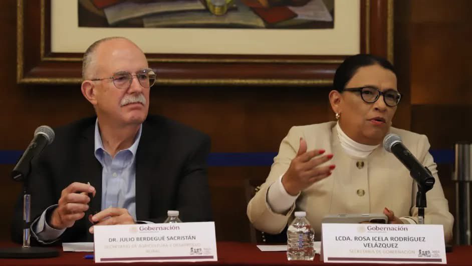 La <a href="/Claudiashein/">Claudia Sheinbaum Pardo</a> y <a href="/SeGobCDMX/">SEGOB CDMX</a> ya lanzaron amenazas contra manifestantes. 

🚨 "Afectar carreteras federales es un delito": Segob lanza advertencia a transportistas y campesinos por bloqueos 🚨