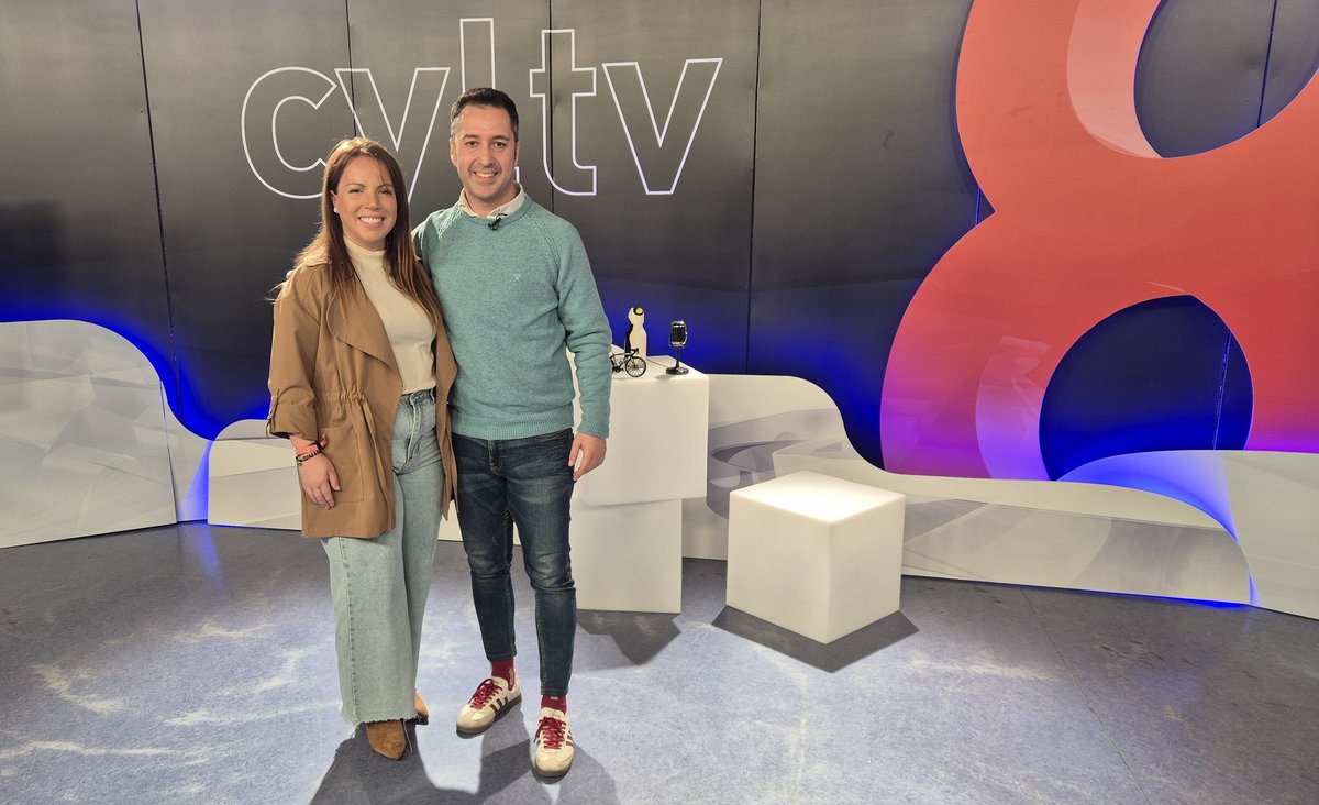 📺♥️ A partir de las 21:30 horas en La Jornada #Ávila:

🔴🔵 Resumen y valoración <a href="/RealAvilaCF/">Real Ávila CF</a>

🏀 El <a href="/Obila_com/">Óbila Club de Basket</a> se sitúa 3°

🎙Entrevistas:

⚽️ <a href="/Carlos_Lines/">Carlos González Bellette</a>, un encarnado abonado del Rayo

🐴 Leticia Martín, amazona que ha debutado en SICAB

🤺Repor Club de Esgrima Santa Teresa