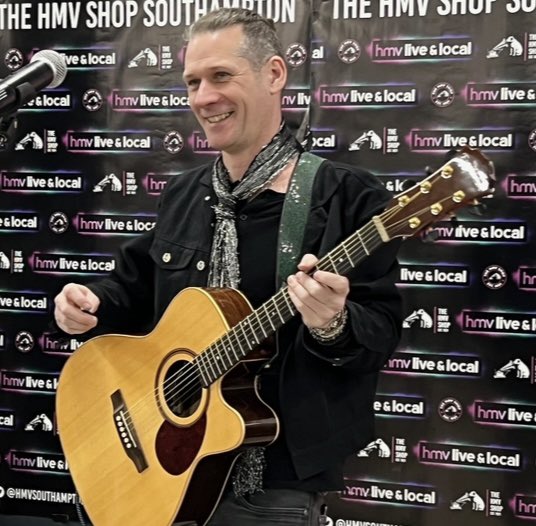 nwiband's tweet image. A year ago today, we played HMV Southampton on the worst weather day in history!
Looking at the photos, we had a great time anyway!!!
@martindkennedy @hmvSouthampton