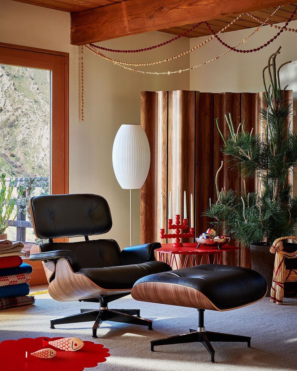 officewiseco's tweet image. Give the gift of a Herman Miller classic this Christmas. Come see us at Officewise and we can help you find the perfect gift for your home or office.
#hermanmiller #eamesloungechair #midmod #classicfurniture