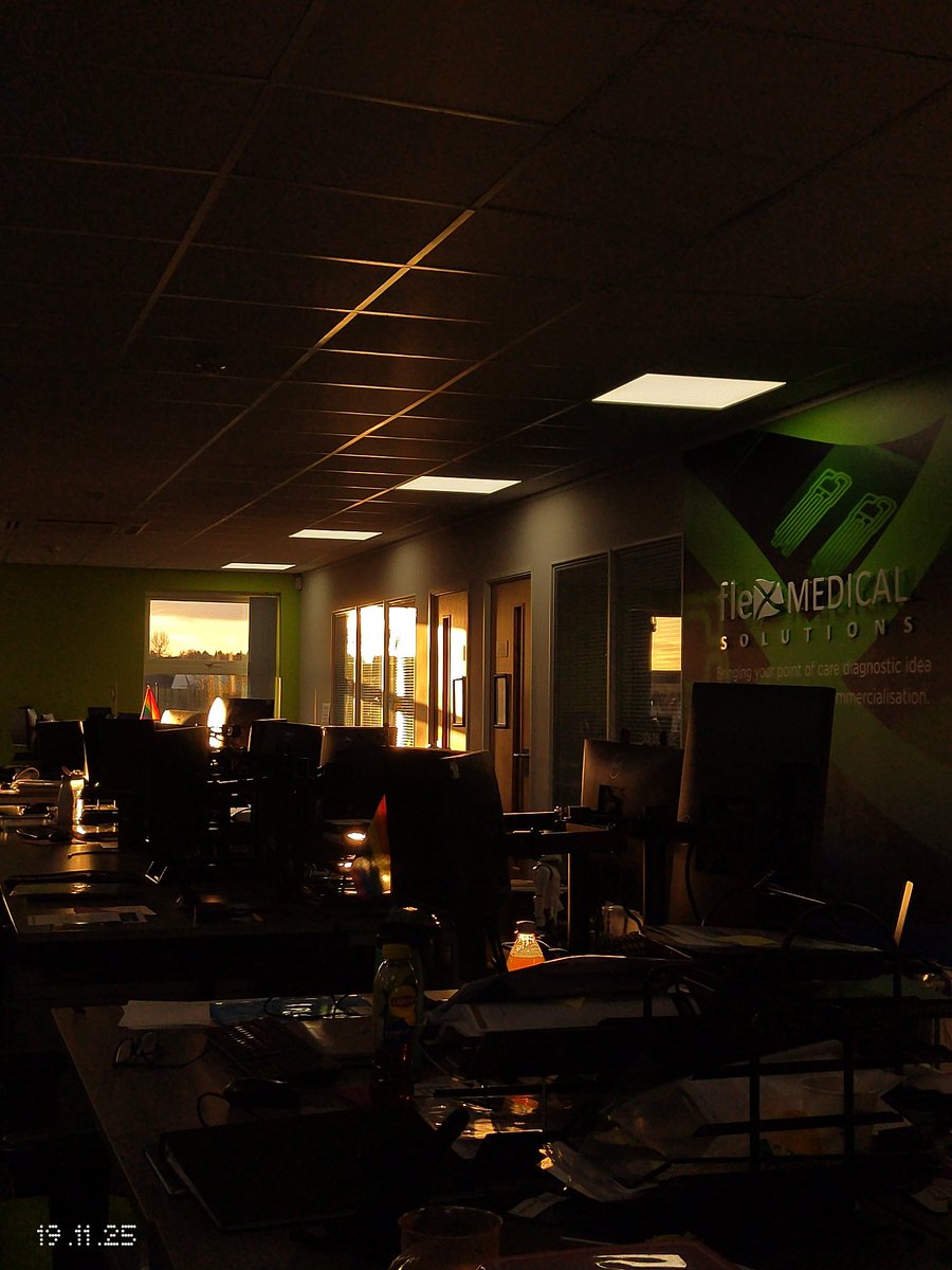 Playing with lights #3 @ Work 🤩
Shot on <a href="/Snapdragon/">Snapdragon</a> with <a href="/nothing/">Nothing</a> Phone (1)
No Edit 

<a href="/Snapdragon_UK/">Snapdragon UK</a>
#ShotOnSnapdragon 
#WithNothing
#Lights