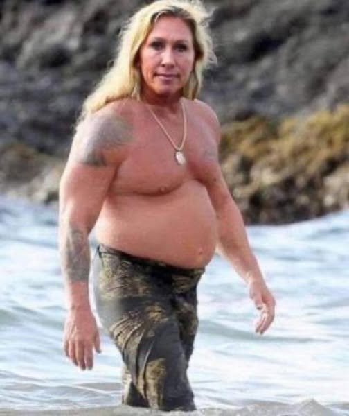 Poor Marjorie.....she really needed this vacation 🤦‍♀️😂