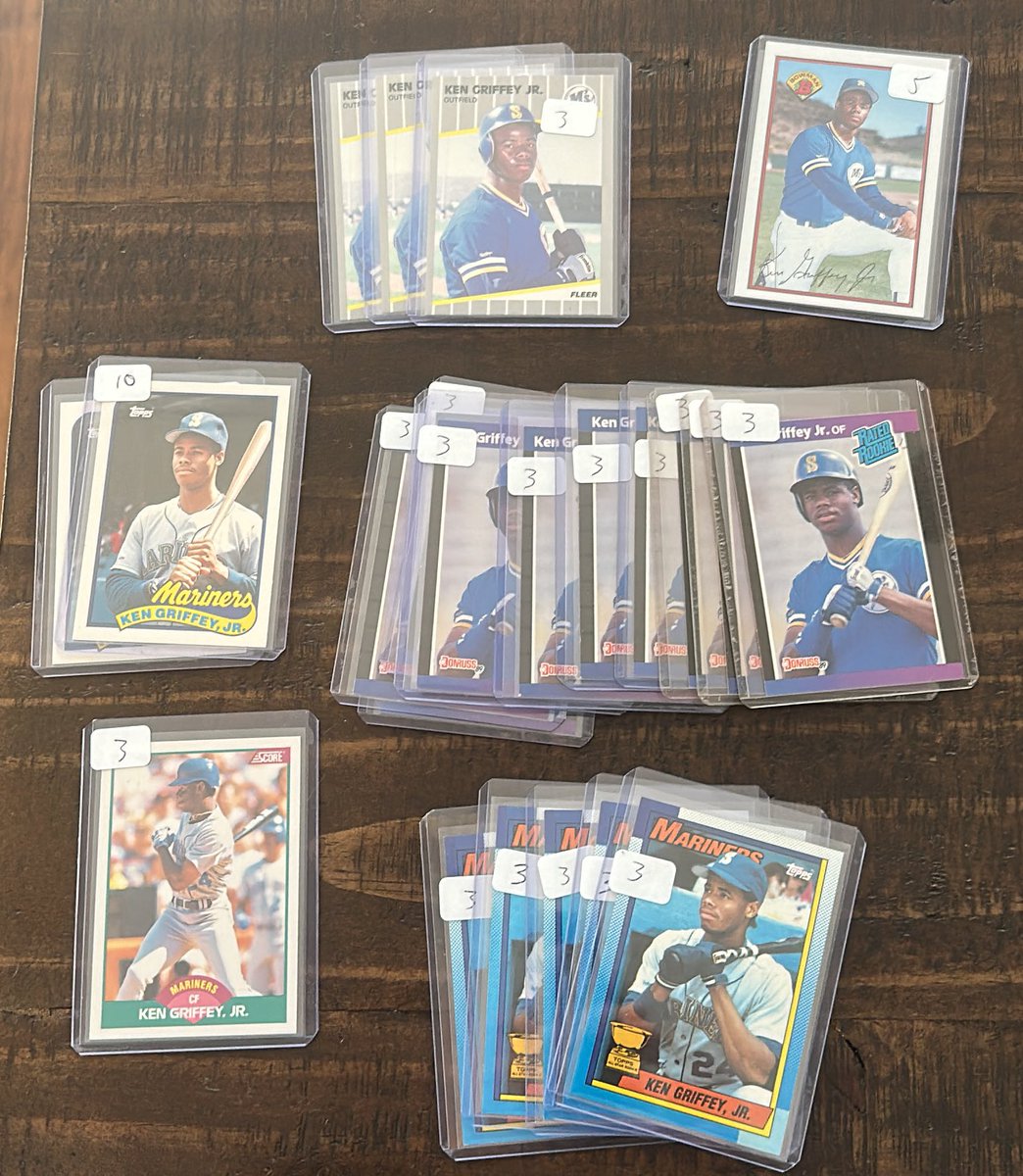Just looking to move this as a lot.
Not breaking up.
5 rookie cups
1 score rookie
2 topps traded rookies 
11 rated rookies
3 fleer rookies
1 bowman rookie
$85 shipped