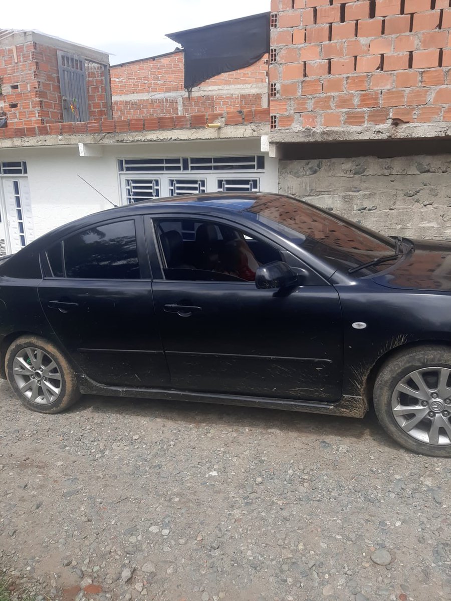 OjosDeBuga's tweet image. #BUGA #ATENCION

Una persona pierde la vida al ser atacada con arma de fuego cuando se encontraba dentro de un vehículo en la calle 1 entre carreras 19 y 20 

Al momento se desconoce la identidad de la persona 

Noticia en desarrollo