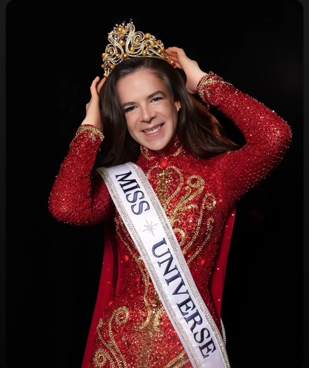 miss_coronas's tweet image. 😱 La Organización Miss Universe ha limitado los comentarios para no seguidores por primera vez desde que tienen cuenta de Instagram. 

Es oficialmente el resultado más polémico de 2013 a la fecha.