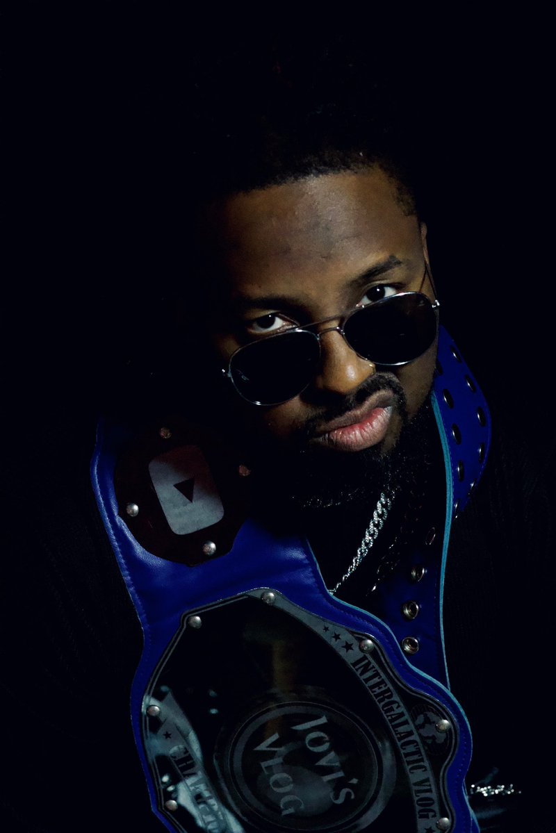 tonedaboss's tweet image. Win the belt. Do the photoshoot right after. That’s Wrestling 101 ain’t it 😎😎 #IMFwrestling #Iowa #Indies #IntergalacticChampion #247