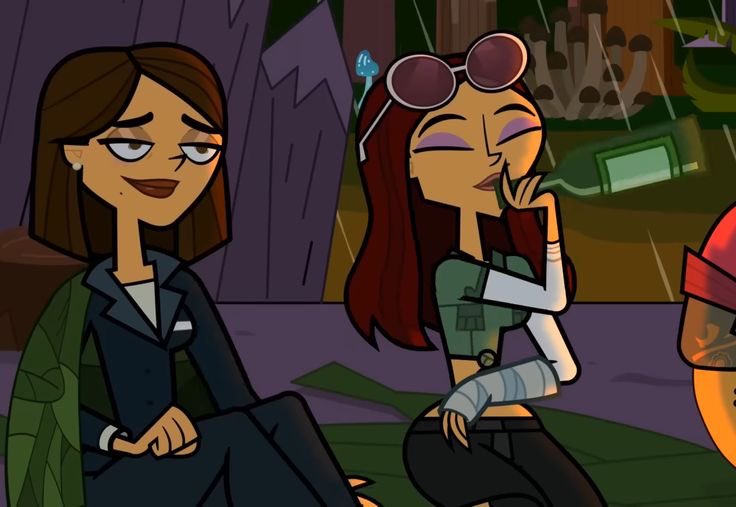 Mermonova's tweet image. Better late than never, Amelie and Emily forever 💙❤️LOLLL #dctwt