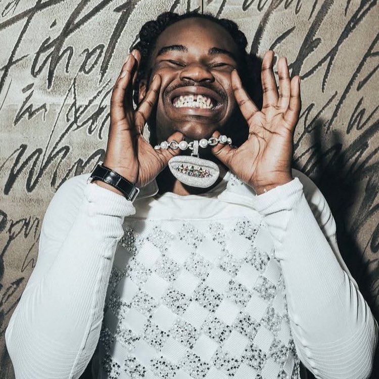 rvpfr__'s tweet image. 🚨GENEZIO vient de dévoiler la TRACKLIST de son 1ER ALBUM ! 

« LES DENTS DU BONHEUR »

Avec :

▫️GIMS
▫️NISKA
▫️NEJ
▫️HIMRA

📆28 NOVEMBRE