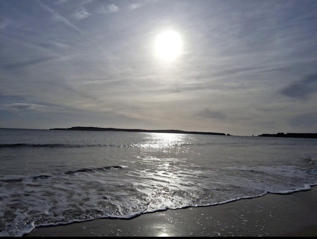 Sometimes, it's nice to stop and take in the sights around us. 

#sights #simplethings #life